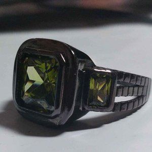 Men's Black Gold Peridot QZ Fasion Ring SZ 10, and 11-10
